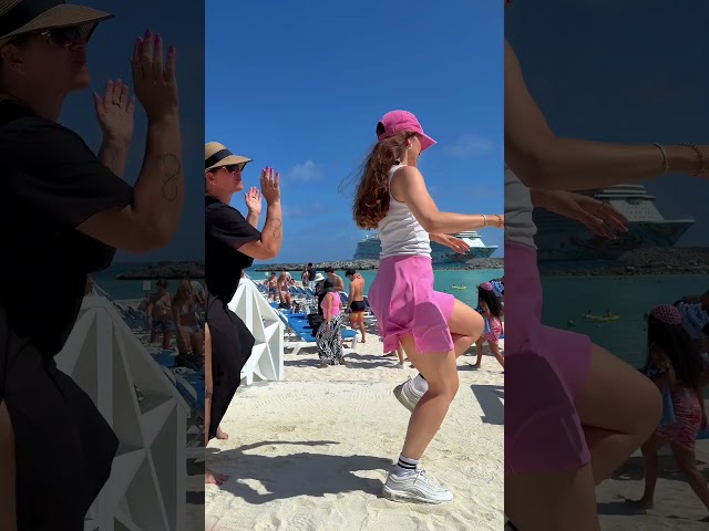 Found a dance partner on the cruise 🌴💃🏻