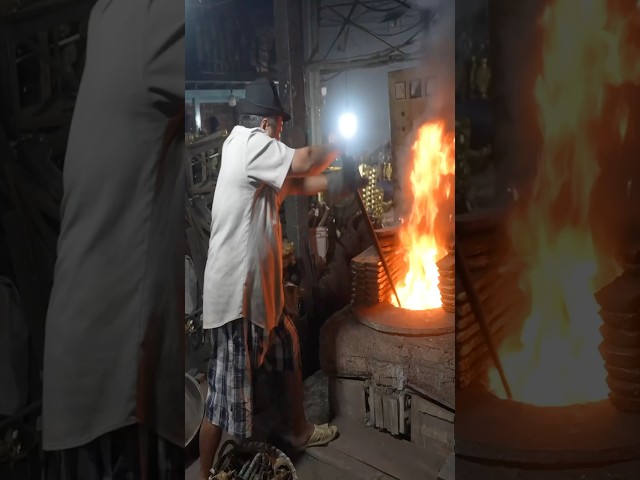 Process of making SHINY ALTAR CENSERS by VIETNAMESE craftsmen.