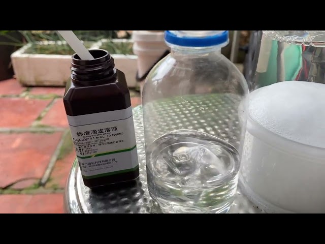 Có gì trong dung dịch tẩy ố nhôm Made in China