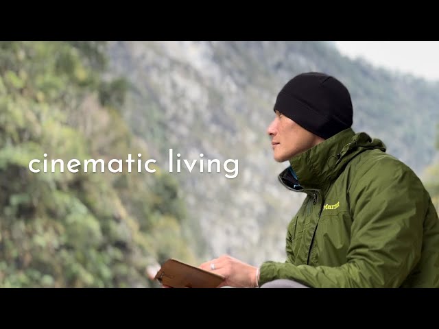 Cinematic Living - The Art of Focus & Zooming Out (Backpacking Taiwan)