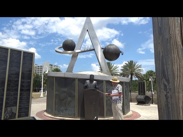 Stay Curious: Tour of Apollo Monument at Space View Park while discussing Apollo (Aired 2020-05-21)