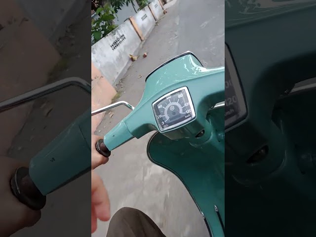 Naik Vespa Istimewa