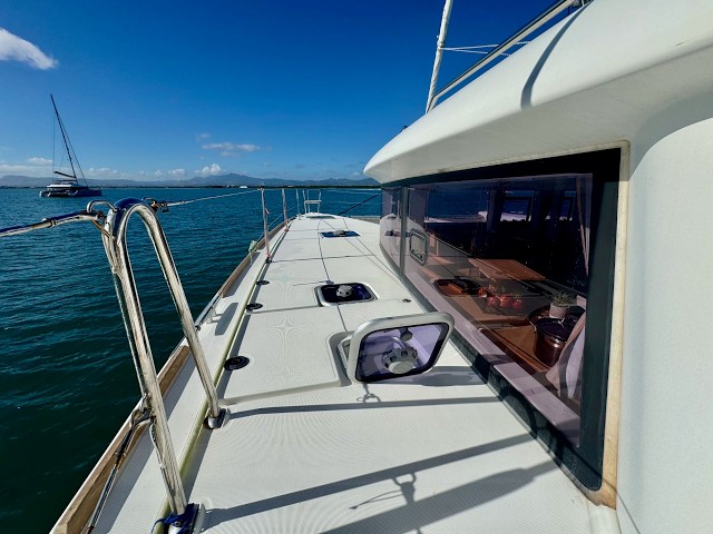 2018 Lagoon 450 For Sale. Equipped for World Cruising. Liveboard family. Full Boat Tour!