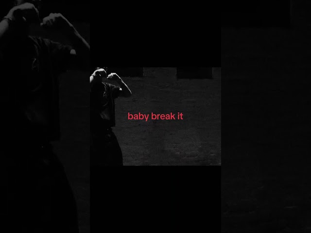 pre-save in B 1 0 #rnb #newmusic