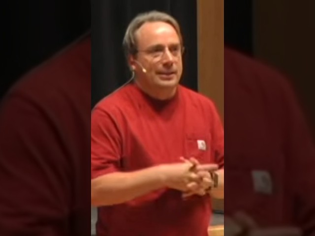 Linus Torvalds Explains Why Linux Binaries Are Complicated #shorts #linux #valve #fedora #coding