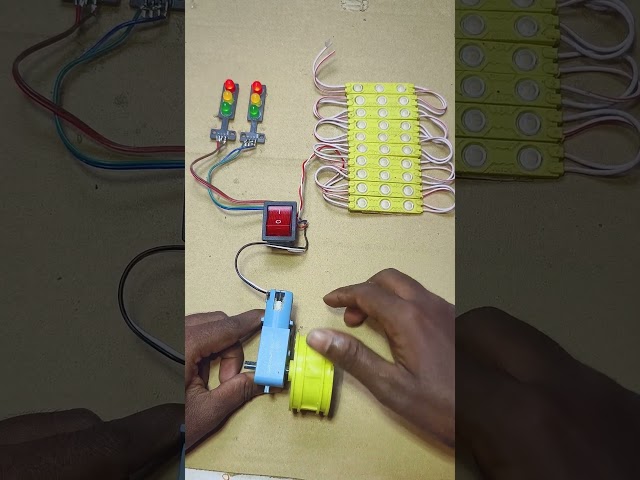 Powering Two Traffic Light & LED Module Using a Gear Motor #dcmotor #youtubeshorts #diy #shorts