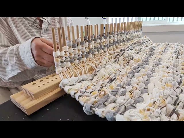 Peg Loom Weaving: Full Beginner's Guide to Setting Up, Starting a Weave, and Pulling the Pegs. 