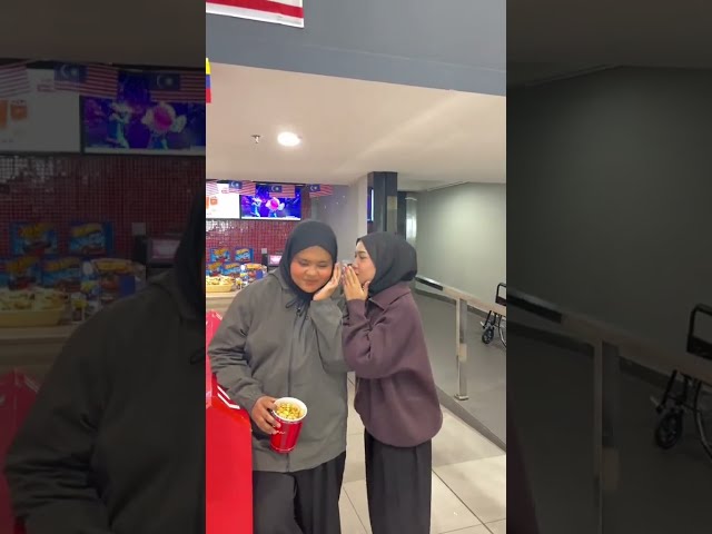 MOVIE DATE WITH BESTIES!