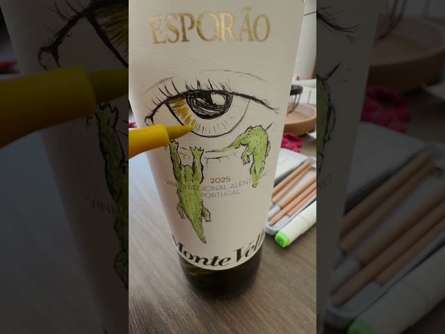 Wait for the wine label to wake up 🐊👀  #satisfying #wine #design #animation
