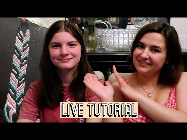 My Cousin Makes a Bracelet [CC] || Friendship Bracelets