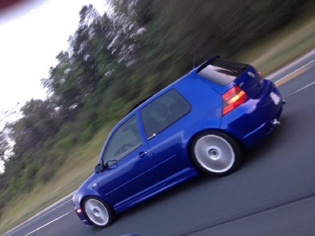 2004 Vw Golf R32 Sound driving City& highway