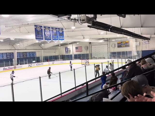 11/8/25 3rd period vs Dodge County