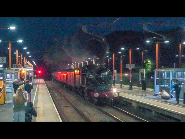 A Great Western Castle Is Unleashed Through Bromsgrove at 77mph !