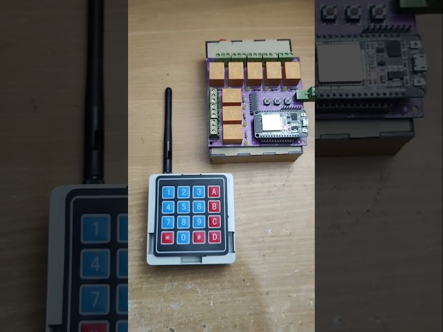 8 Channel 2.4GHz Relay Switch #kiyanislab #jlcpcb #homeautomation #esp32project