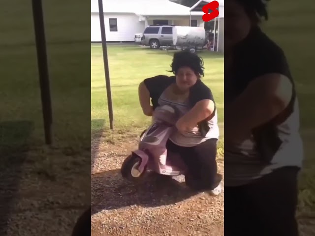 can i get a beep beep! Funny car fail #funnyshorts