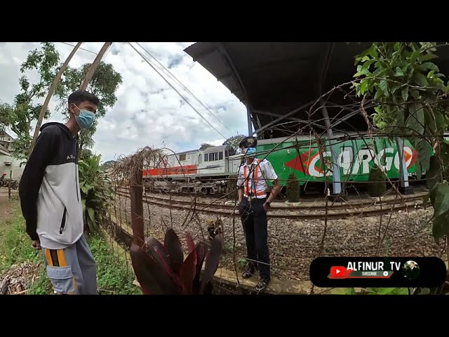 hunting KA tawang alun dan ngobrol santuy dengan ass masinisnya | dulu pakai loko BB301