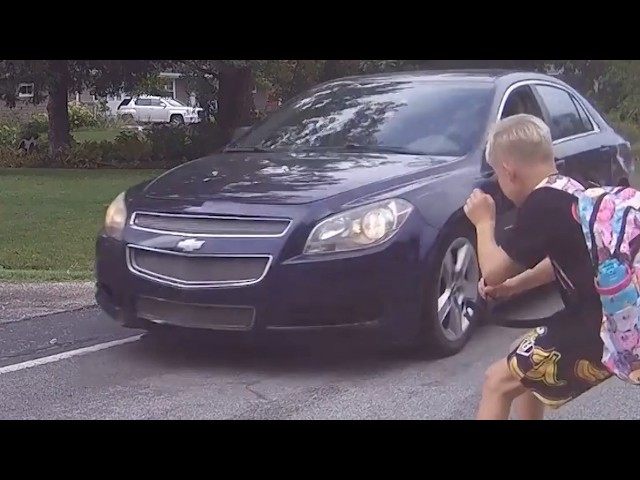 Cops Warn Drivers to Stop For School Buses After Kids Nearly Hit By Cars