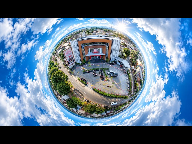 VR 360° ⟳ Checking Out the New Store, Candi Elektronik Nusukan, Turns Out They Sell Air Curtains ...