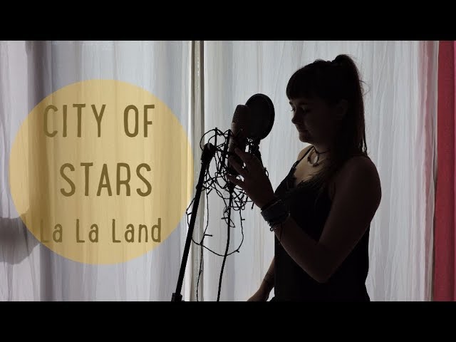 CITY OF STARS - MUSICAL LA LA LAND (Cover by La Chica del Lazo)