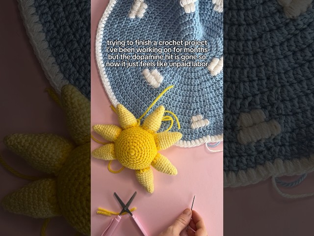 i’ll finish it eventually 😭🧶 #crochet #crocheter #crocheting #crochetlove #crochetaddict