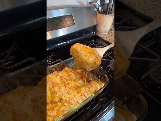 Enchiladas anyone ?? #cookwithme #cooking #enchiladas #easyrecipe #easydinner #dinnerideas #dinner