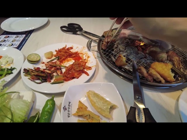 Myeongryun Jinsa Galba Korean BBQ buffet Central Rama 3