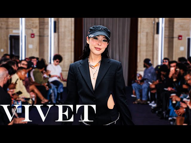 I Got Invited To My First Fashion Show!