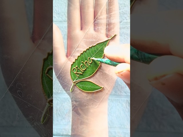 green leaf 🍀🌿 mahendi art' by sumanmahndiart #stylish #mahendivideo #mahendilover #leaftattoo#tattoo