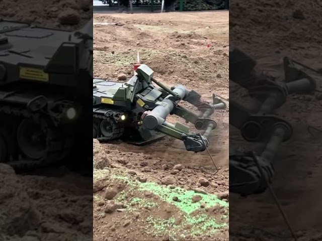 Keiler Minenräumer M48 in 1/16 RC modell-hobby-spiel 2022 in Leipzig #shorts #bundeswehr