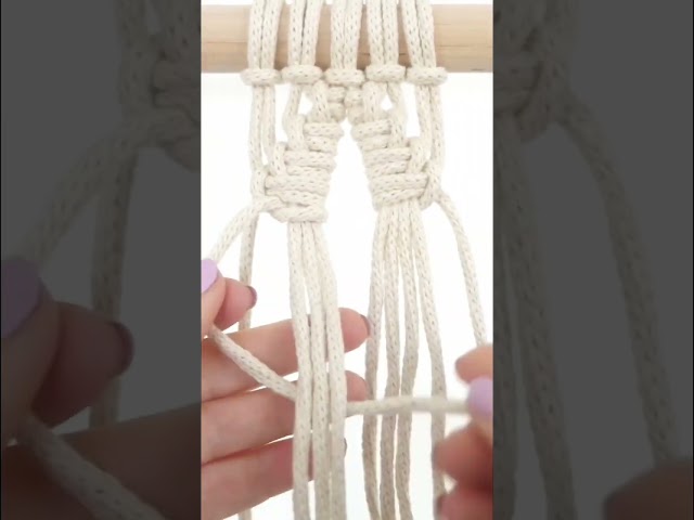 Lark’s Head Diamond Pattern #macrame #macrametutorial #macramewallhanging #pattern