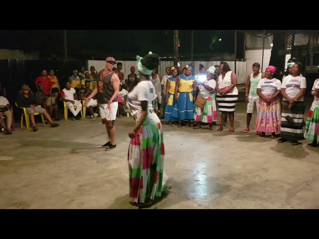 Así  se baila punta en Honduras. Nuestra Cultura Garifuna, gracias por darme este privilegio.