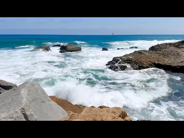 4K Strong Wind, Waves Crashing - Stormy Beach Ambience, SILENT TV BACKGROUND Relaxing Windy Ocean