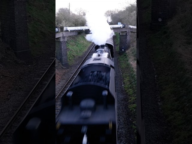 Powerful LMS Black 5 Steam Loco at the Great Central Railway #train #railway #Black5