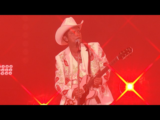 Bruno Mars - Dance With Me [Live from the 2026 VMAs]