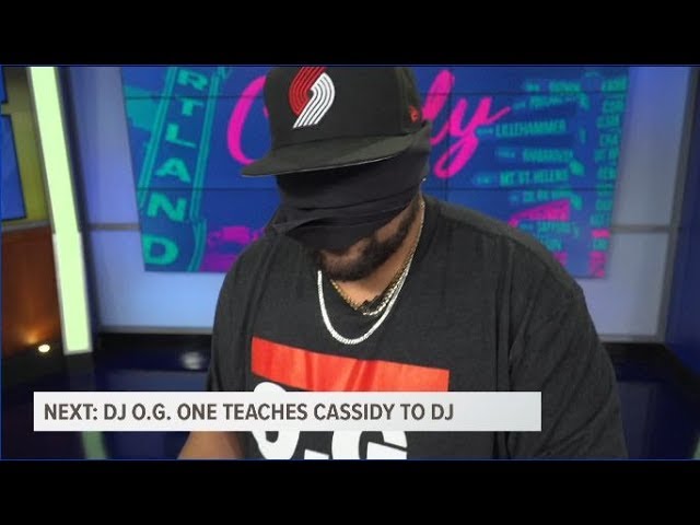 DJ O.G. ONE TAKES THE BIRD BOX CHALLENGE ON TONIGHT WITH CASSIDY