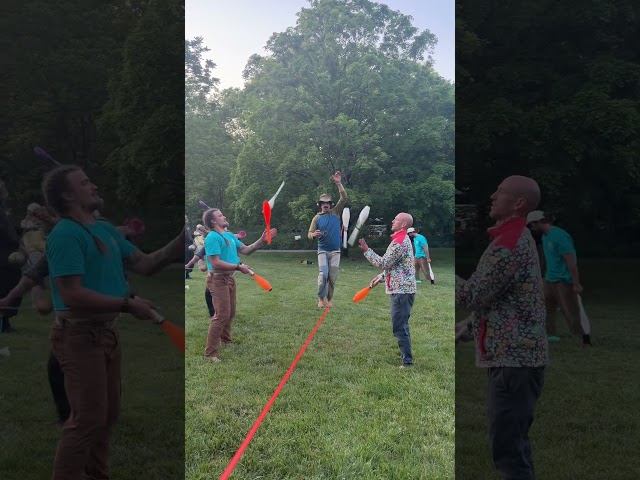 Passing Juggling Clubs over a Slackline w the Homies 🤹 Outlandish Adventure Fest 2026 ☁️♾️