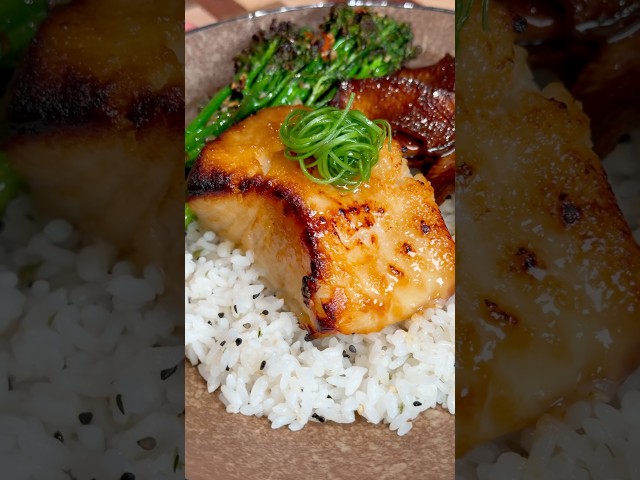 Chilean Seabass with Miso-ginger Glaze ๐ #shorts