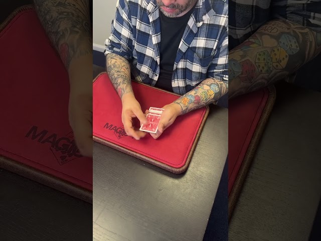 King Rides The Magic Elevator #magic #magician #cardmagic #craigpetty #magicperformance