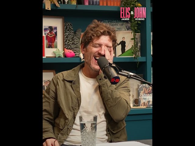 Elis James's awkward reaction when first meeting Johnny Marr