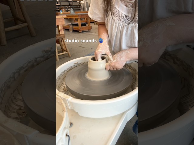 no trending audio, just the sounds of the community pottery studio ☺️ #pottery #potteryprocess