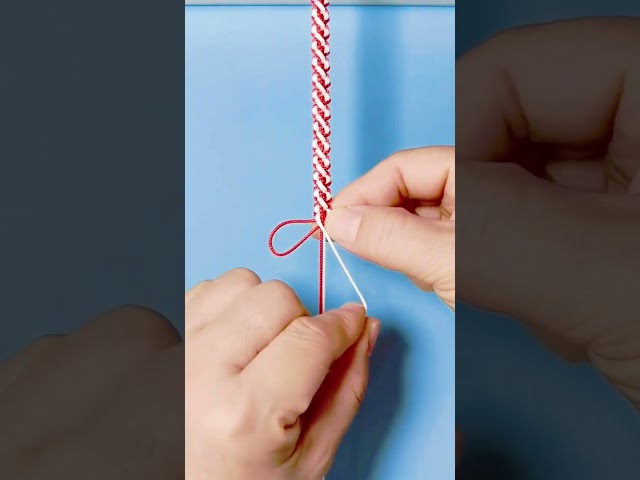 The easiest way to knit bracelets #DIY #CRAFTS #DIYCRAFT
