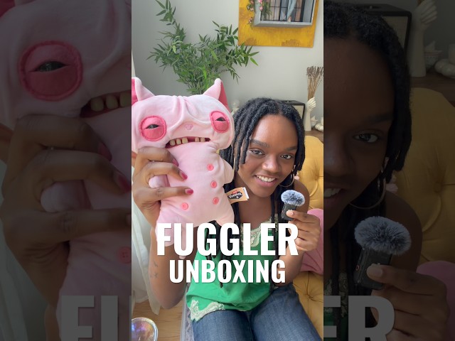 Unboxing : Zuru Fuggler Alley Cats : Hairless Cat