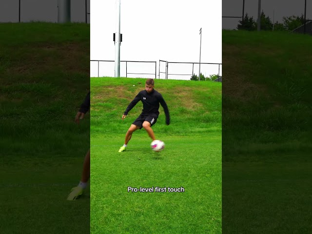 This is what a pros first touch looks like #soccer #football