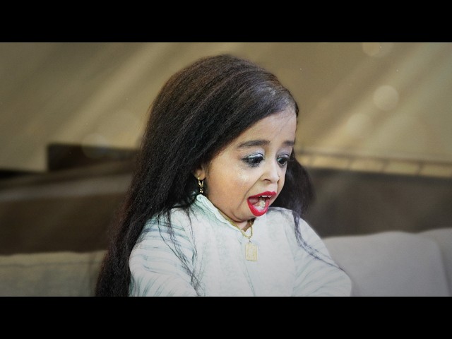 Surprising The World's Shortest Women With Magic