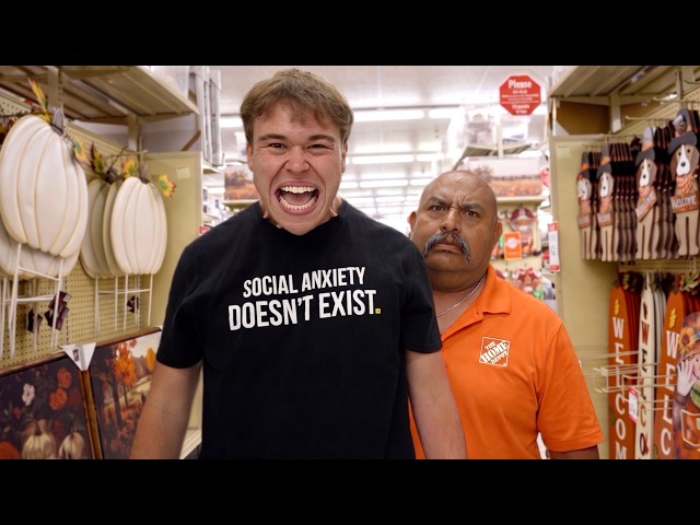 Screaming in Stores Prank