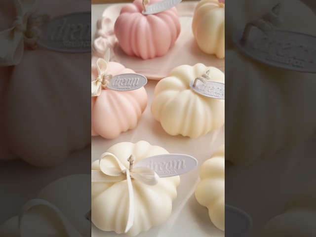Fall vibes with pink pumpkins & bows💕🎀🍁🍂 #pumpkincandle #smallbusiness #diy #candlemaking
