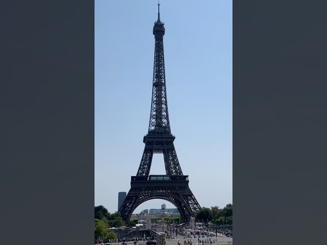 🇫🇷Go to my channel to see the full A1/A2 English listening on and worksheets📚#paris #english