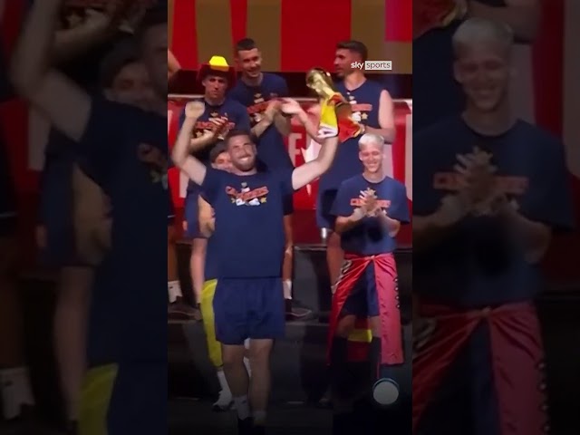 Spain greeted to a hero's welcome 🏆