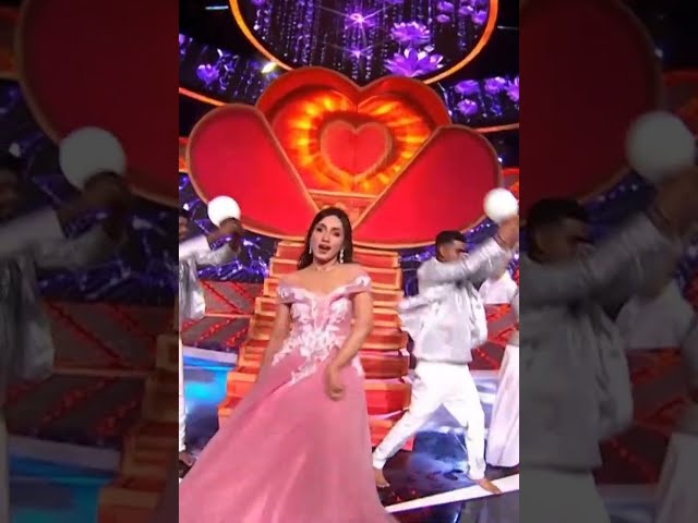 ನಟಿ ಆಸಿಯಾ ಫಿರ್ದೋಸ್ 💥 ಬಿಗ್ ಬಾಸ್ ಎಂಟ್ರಿ ಡಾನ್ಸ್ Bigg boss Kannada Live Asiya firdose dance | Sudeep Dan