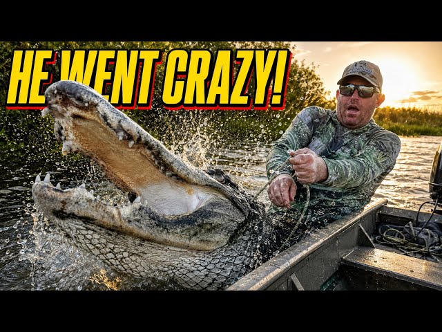 HUGE ALLIGATOR Gets EXTRA MEAN When He Gets Close To The Boat!